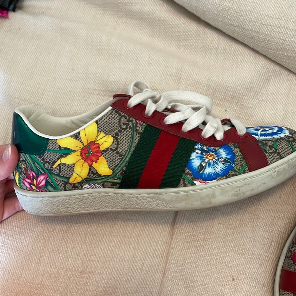 Gucci Womens shoes size 6